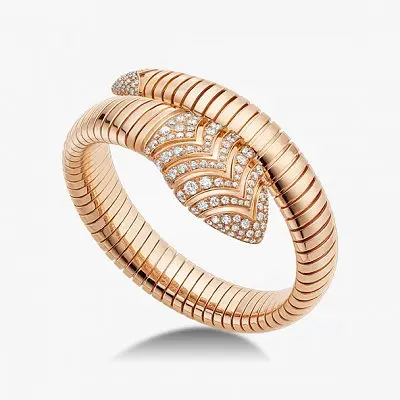 Золотой браслет Serpenti с бриллиантами от Bvlgari