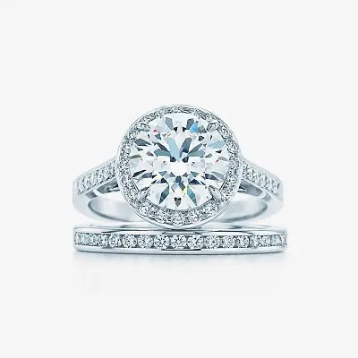 Обручальное и помолвочное кольцас бриллиантами от Tiffany